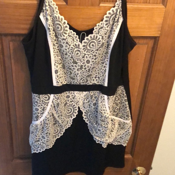 none Dresses & Skirts - Black & white lace dress